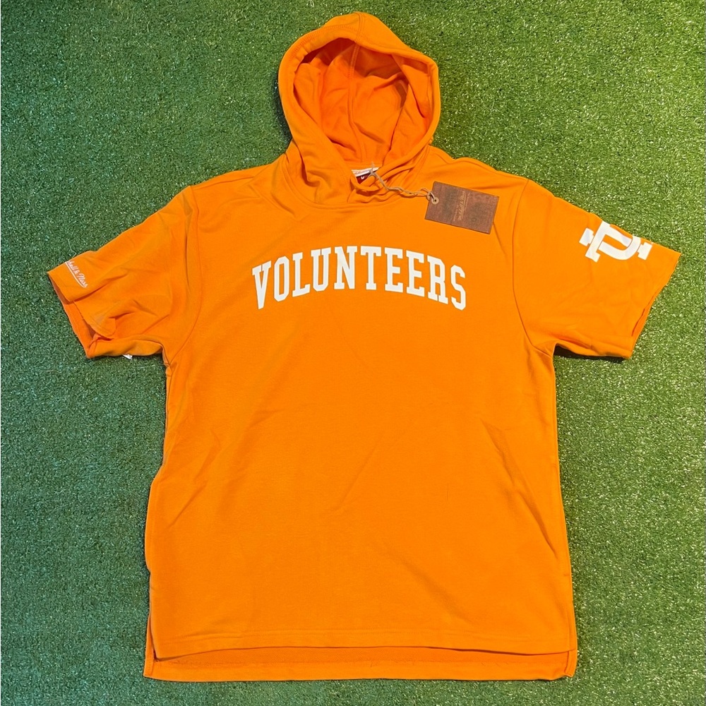 Tennessee Volunteers Mitchell & Ness Gameday Short Sleeve Hoodie MSRP $95